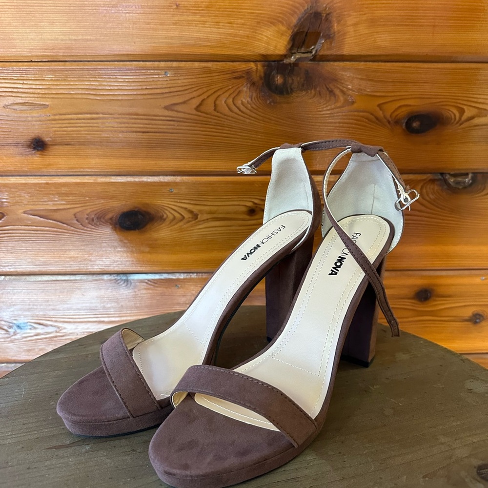 Fashion Nova Brown Block Heel Sandals